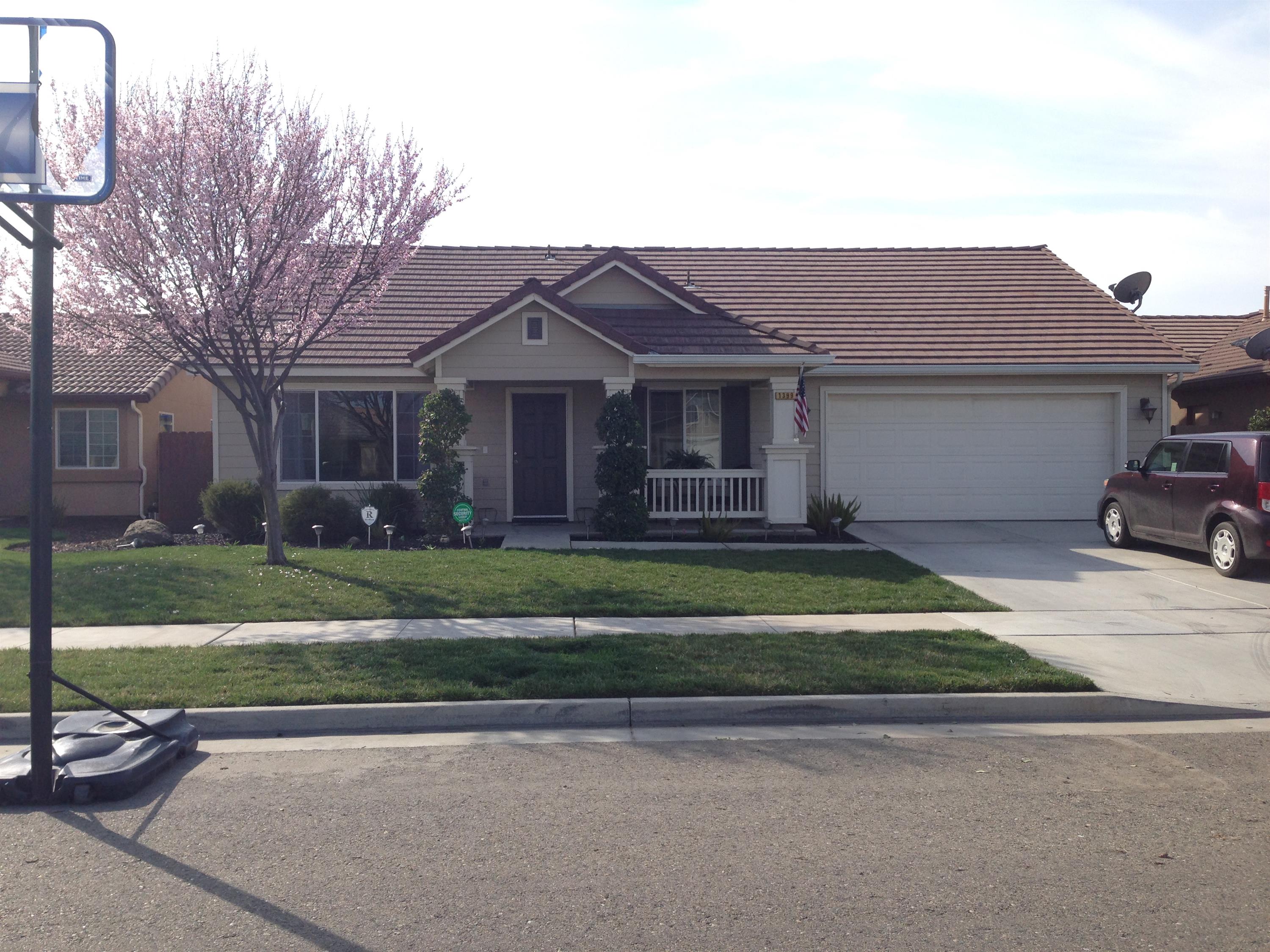 1399 Castoro Way